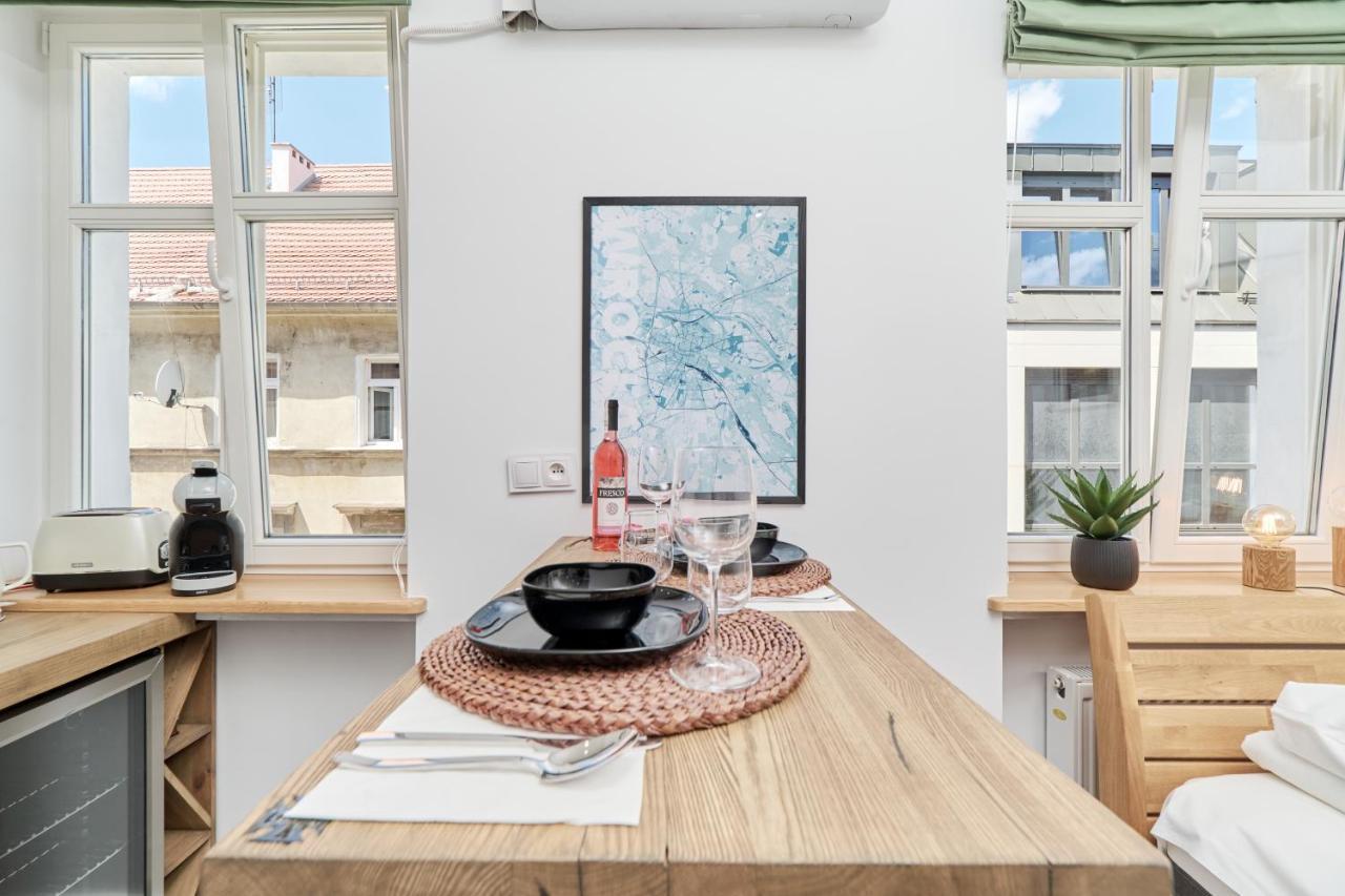 Center By Renters