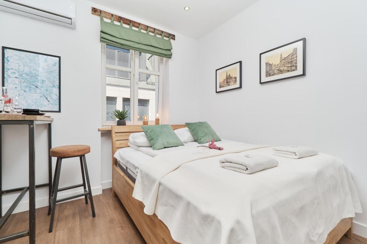 Center By Renters